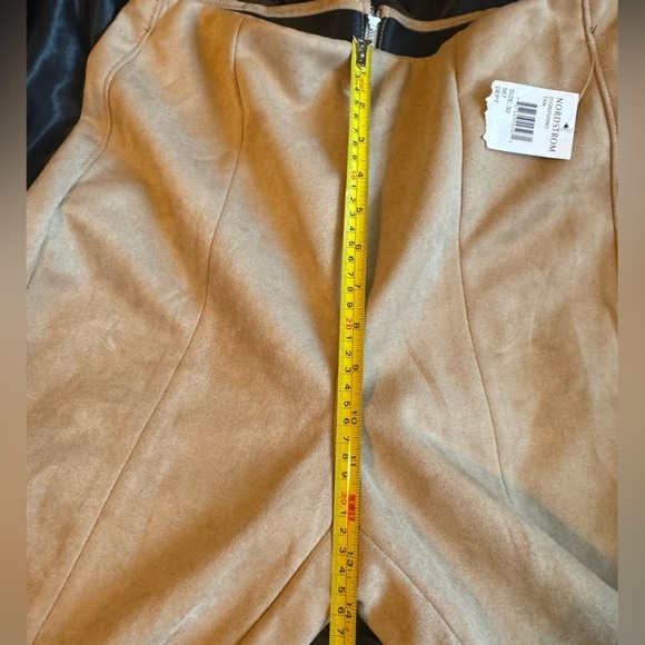 Blank NYC‎ Faux Suede Skinny Leggings With Zippers Size 30 NWT - Picture 10 of 12